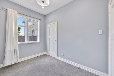 Photo of property in 25a Torino Street, Point England, Auckland, 1072