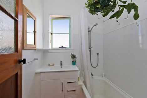 Photo of property in 606 Massey Street, Akina, Hastings, 4122