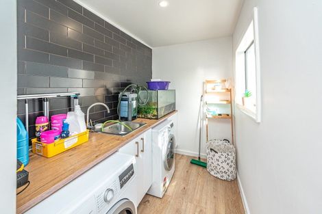 Photo of property in 3a Pharazyn Street, Gonville, Whanganui, 4500