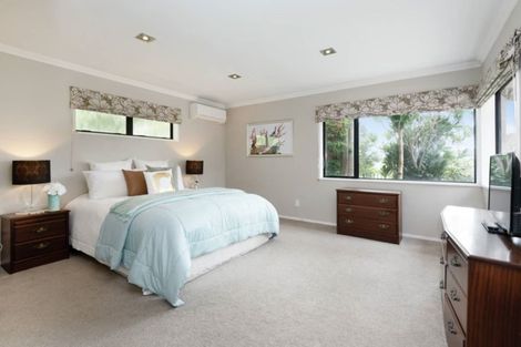 Photo of property in 1/28 Wiltshire Place, Somerville, Auckland, 2014