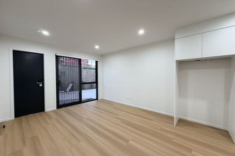 Photo of property in 9a Tangelo Place, Bucklands Beach, Auckland, 2012
