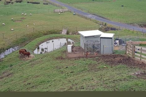 Photo of property in 37 Valley Road, Hikurangi, 0114