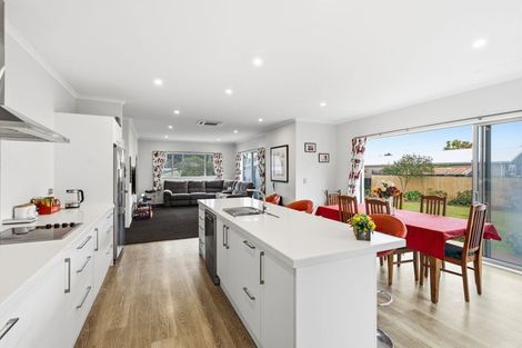 Photo of property in 345 Estuary Road, South New Brighton, Christchurch, 8062