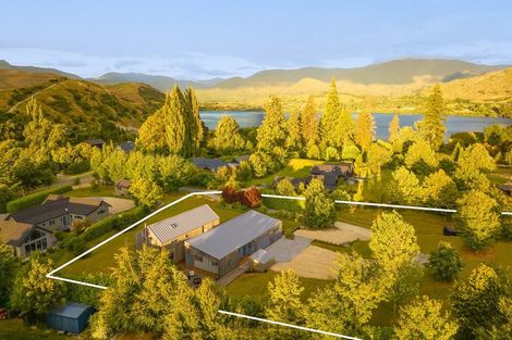 Photo of property in 10 Ellen Johnson Terrace, Lake Hayes, Queenstown, 9371