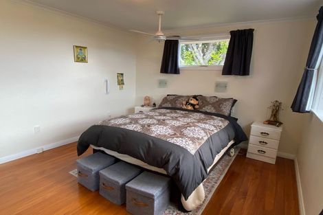 Photo of property in 5 Kaka Street, Waikanae, 5036