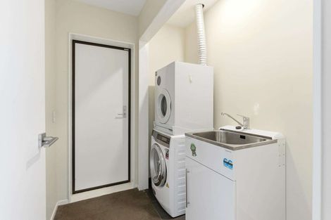 Photo of property in 11/104 Maupuia Road, Maupuia, Wellington, 6022