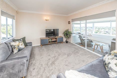 Photo of property in 14 Rawhiti Place, Saint Johns Hill, Whanganui, 4501