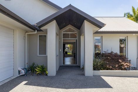 Photo of property in 18 Saint James Drive, Huntington, Hamilton, 3210