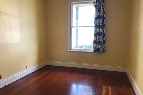 Photo of property in 15 Caroline Street, Mount Victoria, Wellington, 6011