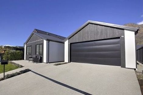 Photo of property in 51a-b Peterley Road, Lower Shotover, Queenstown, 9304