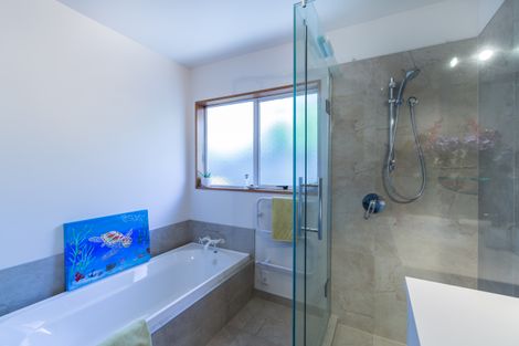 Photo of property in 125 Winters Road, Mairehau, Christchurch, 8052