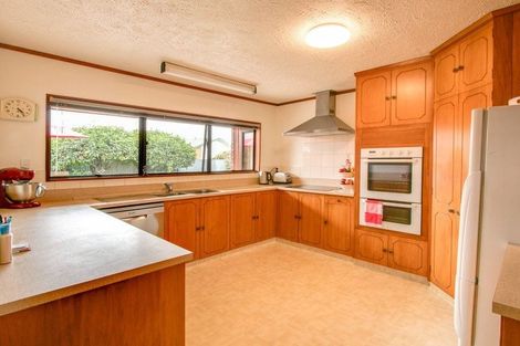 Photo of property in 39 Auckland Road, Greenmeadows, Napier, 4112