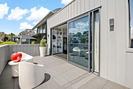 Photo of property in 1/58 The Parade, Bucklands Beach, Auckland, 2012
