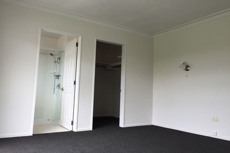 Photo of property in 17 Witbrock Crescent, Burnside, Christchurch, 8053