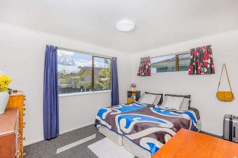 Photo of property in 10a Hamblyn Place, Ranui, Auckland, 0612