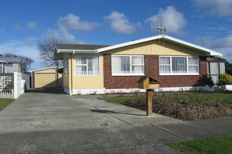 Photo of property in 3 Fairview Avenue, Feilding, 4702