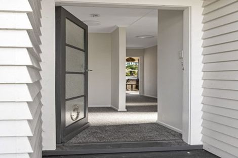 Photo of property in 65 Farquhar Road, Glendene, Auckland, 0602