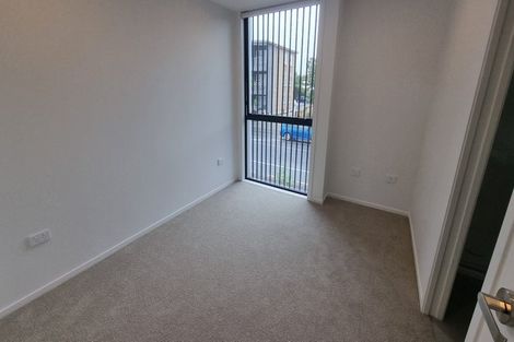Photo of property in 3/168 Rosebank Road, Avondale, Auckland, 1026