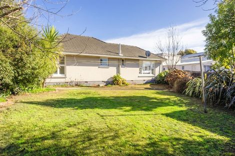 Photo of property in 27 Middlepark Road, Sockburn, Christchurch, 8042