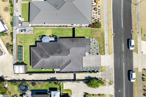 Photo of property in 20 Kowi Lakes Drive, One Tree Point, 0118