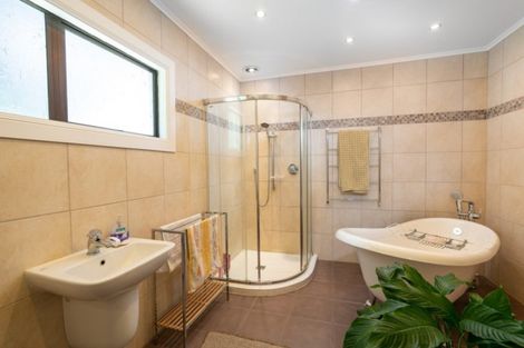 Photo of property in 205 Tauhara Road, Tauhara, Taupo, 3330