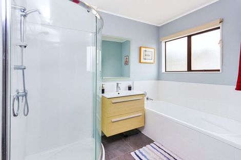 Photo of property in 1/104a Manuka Road, Bayview, Auckland, 0629