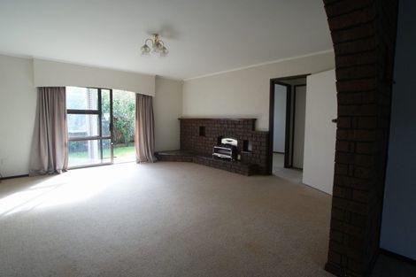 Photo of property in 2/4 Church Street, Onehunga, Auckland, 1061