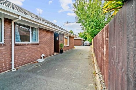 Photo of property in 2/38 Maxwell Street, Riccarton, Christchurch, 8041