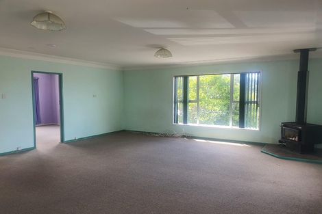 Photo of property in 639 Swanson Road, Swanson, Auckland, 0612