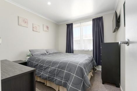 Photo of property in 27 Cotton Street, St Andrews, Hamilton, 3200