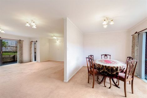 Photo of property in 31 Petrel Place, Massey, Auckland, 0614