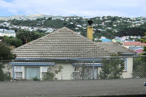 Photo of property in 104 Russell Terrace, Berhampore, Wellington, 6023