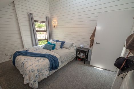 Photo of property in 8 Haekaro Lane, Cable Bay, 0420