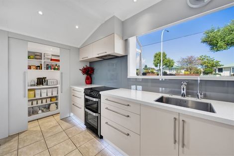 Photo of property in 16 Smeaton Road, Bell Block, New Plymouth, 4312