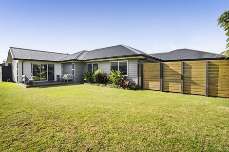 Photo of property in 18 Rawiri Drive, Bell Block, New Plymouth, 4312