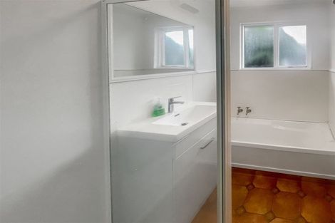 Photo of property in 28 Cottonwood Street, Parklands, Christchurch, 8083