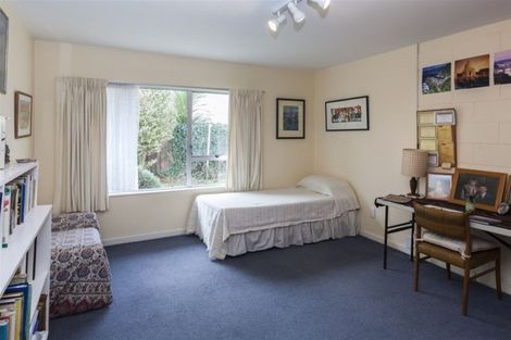 Photo of property in 2/139 Weston Road, St Albans, Christchurch, 8052