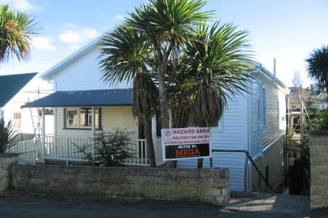 Photo of property in 19 Gladstone Road, Bluff Hill, Napier, 4110