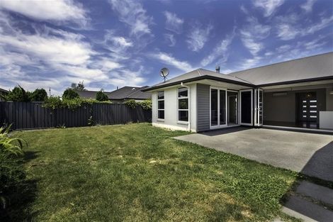 Photo of property in 4 Akaroa Road, Poraiti, Napier, 4112