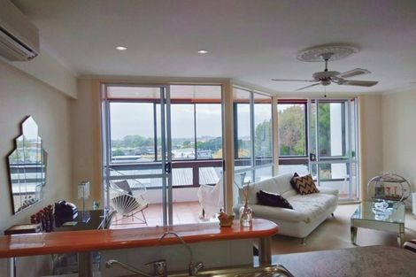 Photo of property in 5/18 Seddon Street, Pukekohe, 2120