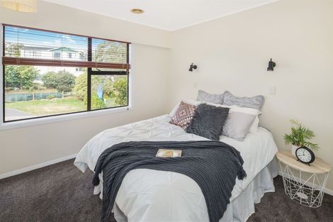 Photo of property in Bellevue School, 8 Bancroft Terrace, Newlands, Wellington, 6037