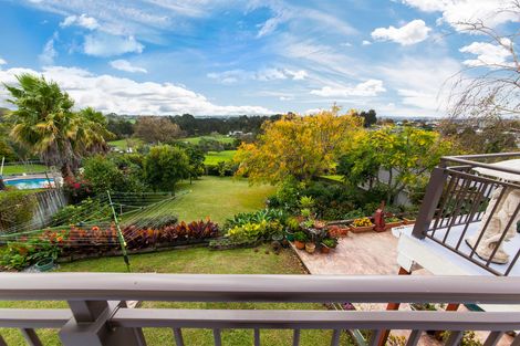 Photo of property in 466 Don Buck Road, Massey, Auckland, 0614
