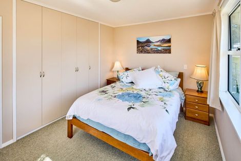 Photo of property in 2a Argyle Grove, Trentham, Upper Hutt, 5018