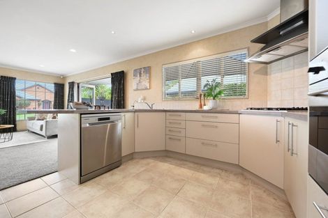 Photo of property in 62 Callum Brae Drive, Rototuna, Hamilton, 3210