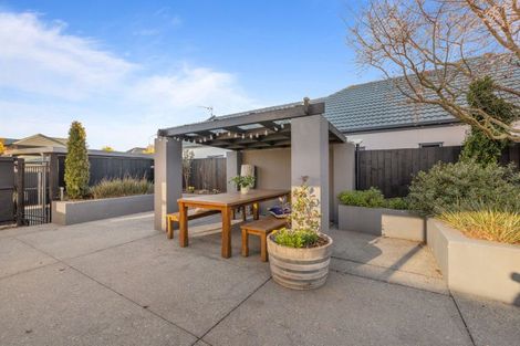 Photo of property in 33 Broadhaven Avenue, Parklands, Christchurch, 8083