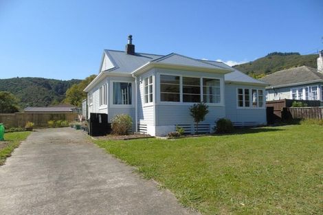 Photo of property in 85 Seddon Street, Naenae, Lower Hutt, 5011