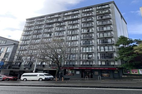 Photo of property in 3 Jessmae Place, Hillcrest, Auckland, 0627