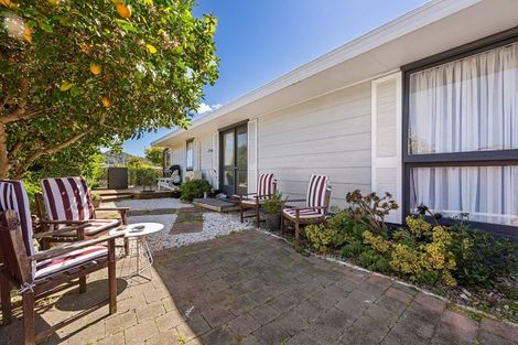 Photo of property in 2b Seaview Crescent, Picton, 7220