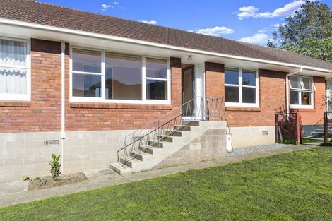 Photo of property in 3/23 Evelyn Place, Hillcrest, Auckland, 0627