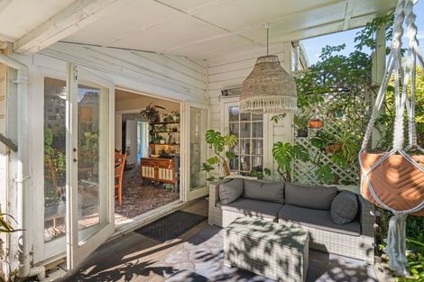 Photo of property in 6 Gibson Street, Aramoho, Whanganui, 4500